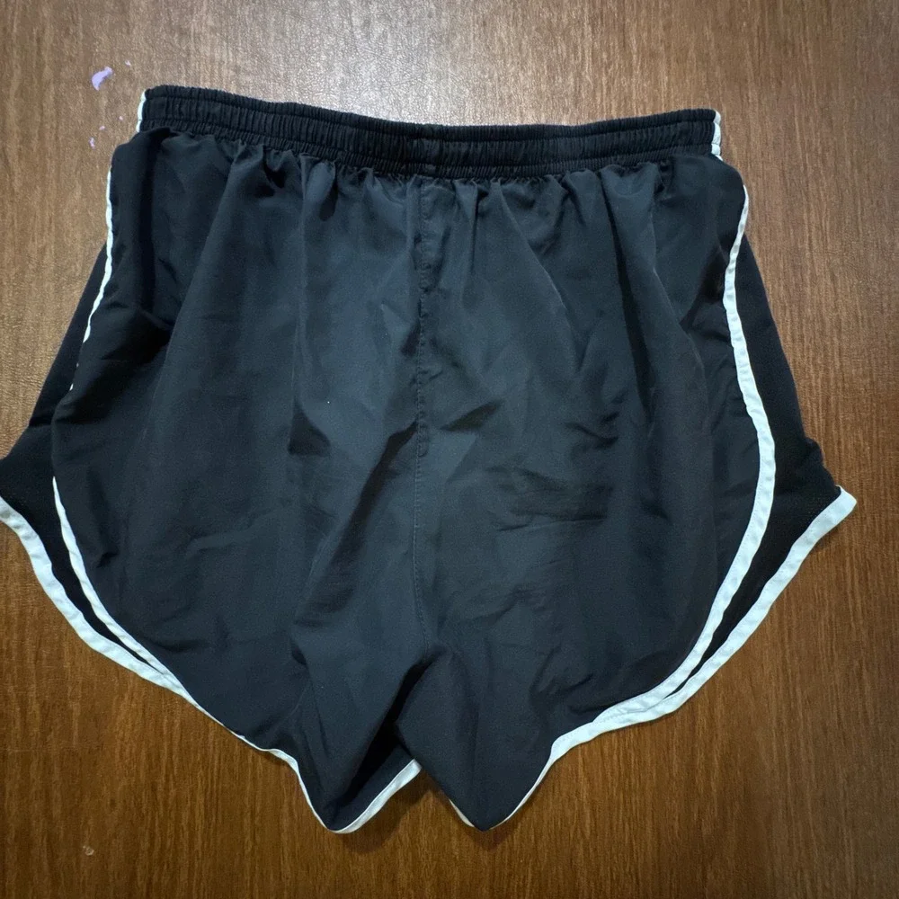 Nike Dri-Fit Running Shorts Women's Medium Black White Tempo Track Performance